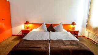 Отель Hostel Nord Тимишоара Двухместный номер с 1 кроватью или 2 отдельными кроватями-8