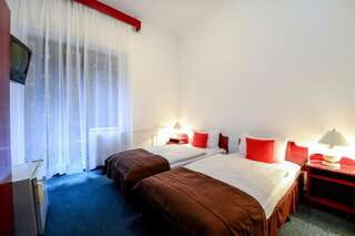 Отель Hostel Nord Тимишоара Двухместный номер с 1 кроватью или 2 отдельными кроватями-16